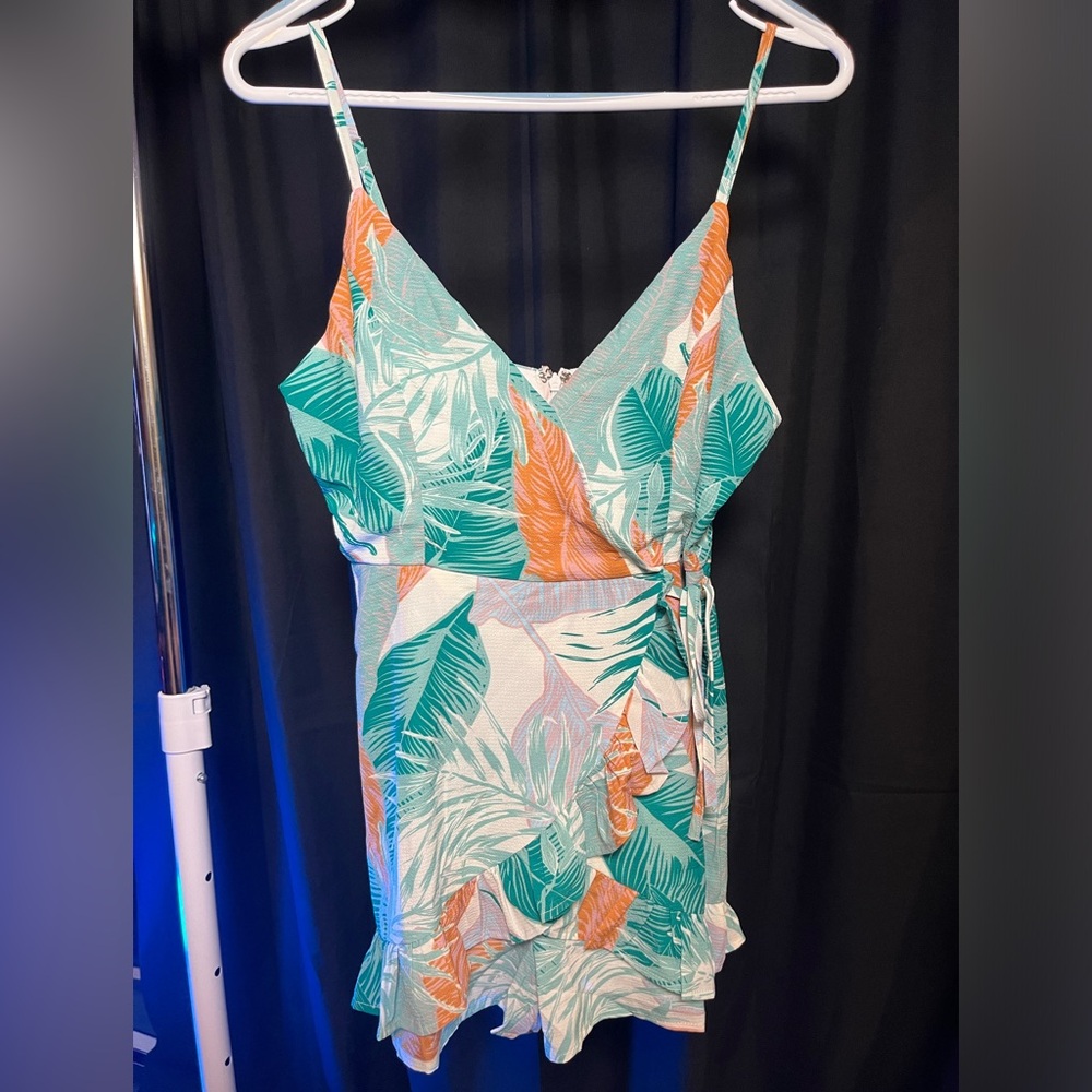 Pink Lily Romper size small